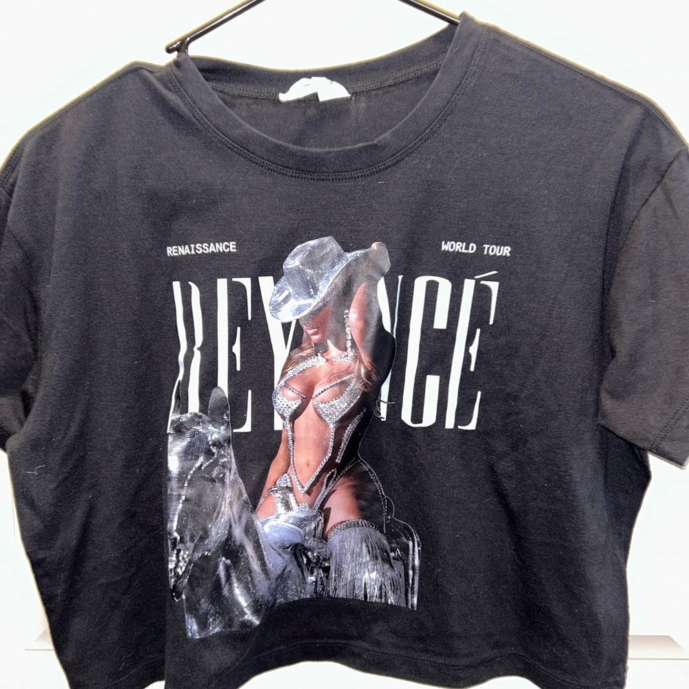 Beyoncé Renaissance World Tour shirt